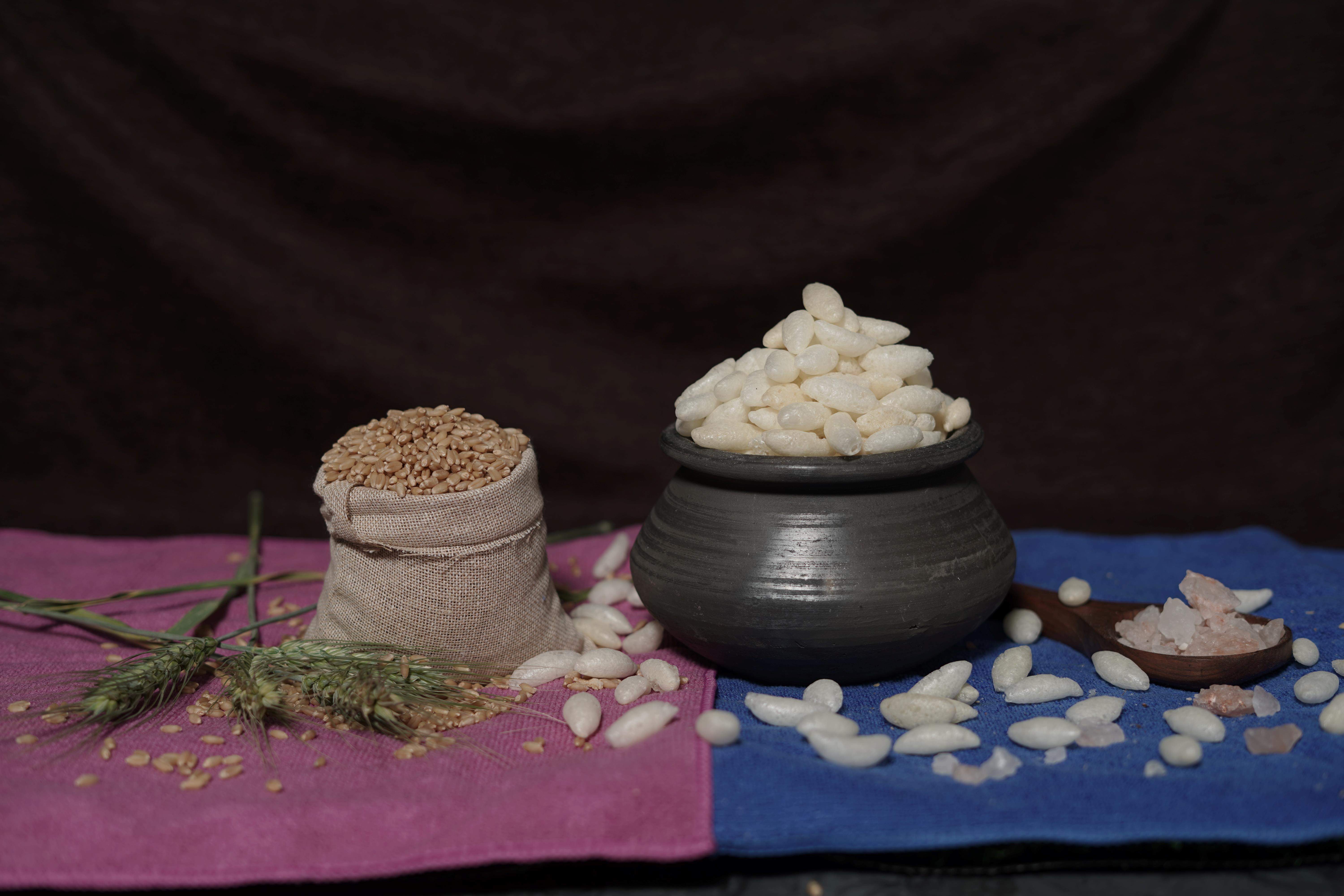 Wheat murmura [salted]available in various shapes